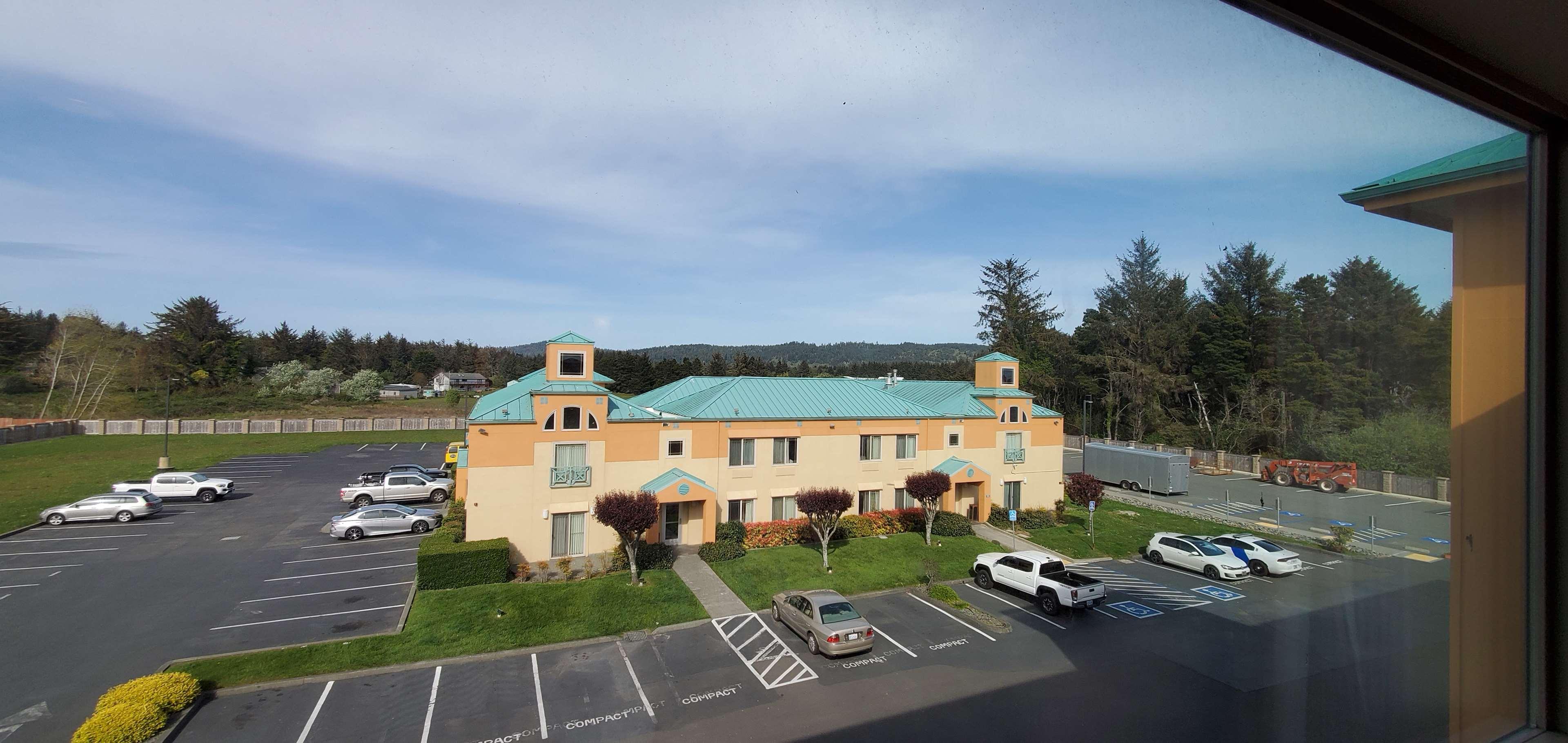 Best Western Plus Northwoods Inn Crescent City Buitenkant foto